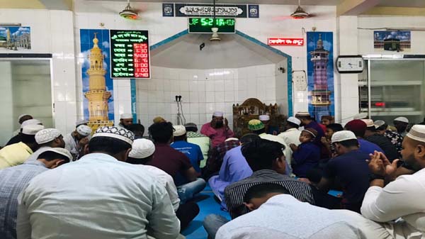 খন্দকার মুক্তাদির দম্পতির সুস্থতা কামনায় ২৩ নং ওয়ার্ড স্বেচ্ছাসেবক দলের দোয়া মাহফিল