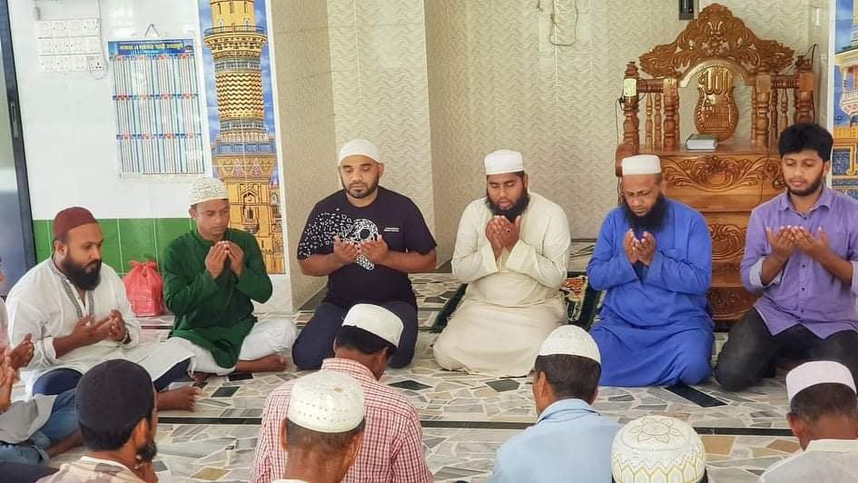 কাউন্সিলর আজাদের বড় ভাই আজিজুর রহমান মানিকের সুস্থতা কামনায় ফেঞ্চুগঞ্জে দোয়া মাহফিল