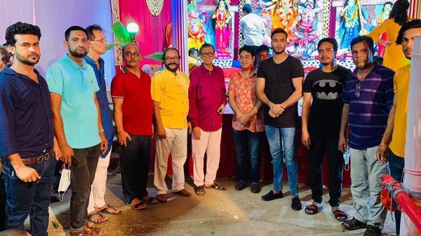 সাবেক কাউন্সিল প্রার্থী মির্জা সাদামের পূজামন্ডপ পরিদর্শন ও মাস্ক বিতরণ