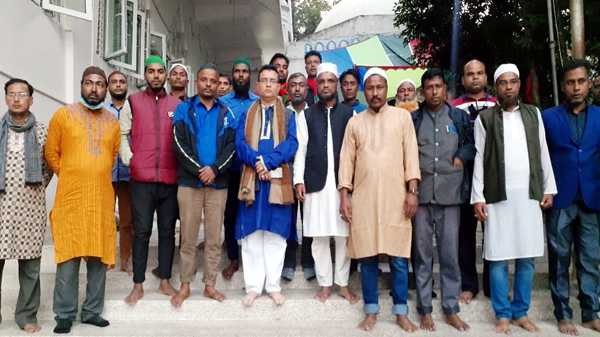 বঙ্গবন্ধু ফাউন্ডেশন সিলেট মহানগরের নবনির্বাচিত কমিটির শাহজালালের মাজার জিয়ারত