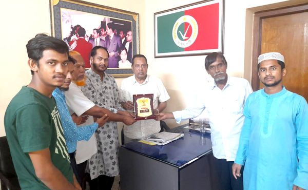 সিলেট জেলা জাতীয় পার্টির নবনির্বাচিত আহ্বায়ক আলহাজ্ব কুনু মিয়াকে সম্মাননা প্রদান