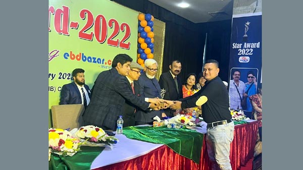 উদ্যোক্তা স্টার অ্যাওয়ার্ড ২০২২ পেলেন শিল্প উদ্যোক্তা ও অভিনেতা মো ইমতিয়াজ কামরান তালুকদার