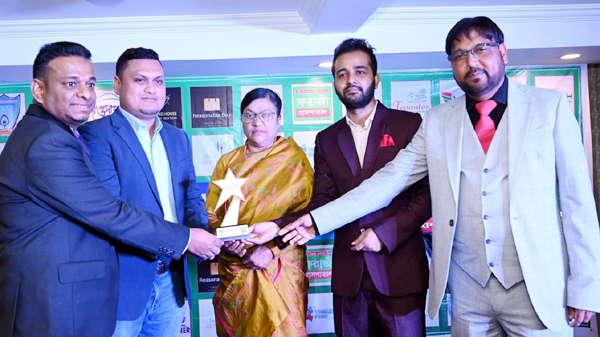 ময়ুরপঙ্খী স্টার অ্যাওয়ার্ড’ পেলেন অভিনেতা ইমতিয়াজ কামরান তালুকদার
