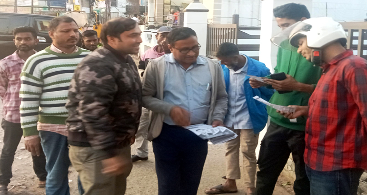 সিলেট-১ আসনে বাসদ মনোনীত প্রার্থী প্রণব জ্যোতি পালের কুশল বিনিময় অব্যাহত