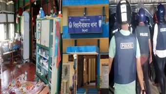 মারজান খাঁনের বাড়ীতে পুলিশের তল্লাশী, পরিবারের সদস্যদের হুমকি-হয়রানী