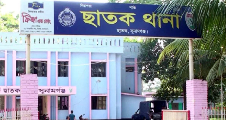 খালেদা জিয়ার মুক্তির দাবীতে বিক্ষোভ মিছিলে বিএনপির নেতাকর্মী ও পুলিশের মধ্যে সংঘর্ষ: থানায় মামলা দায়ের