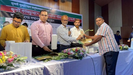 সাহসী সাংবাদিকতায় সম্মাননা পেলেন শ্যামল সিলেটের আজমল আলী