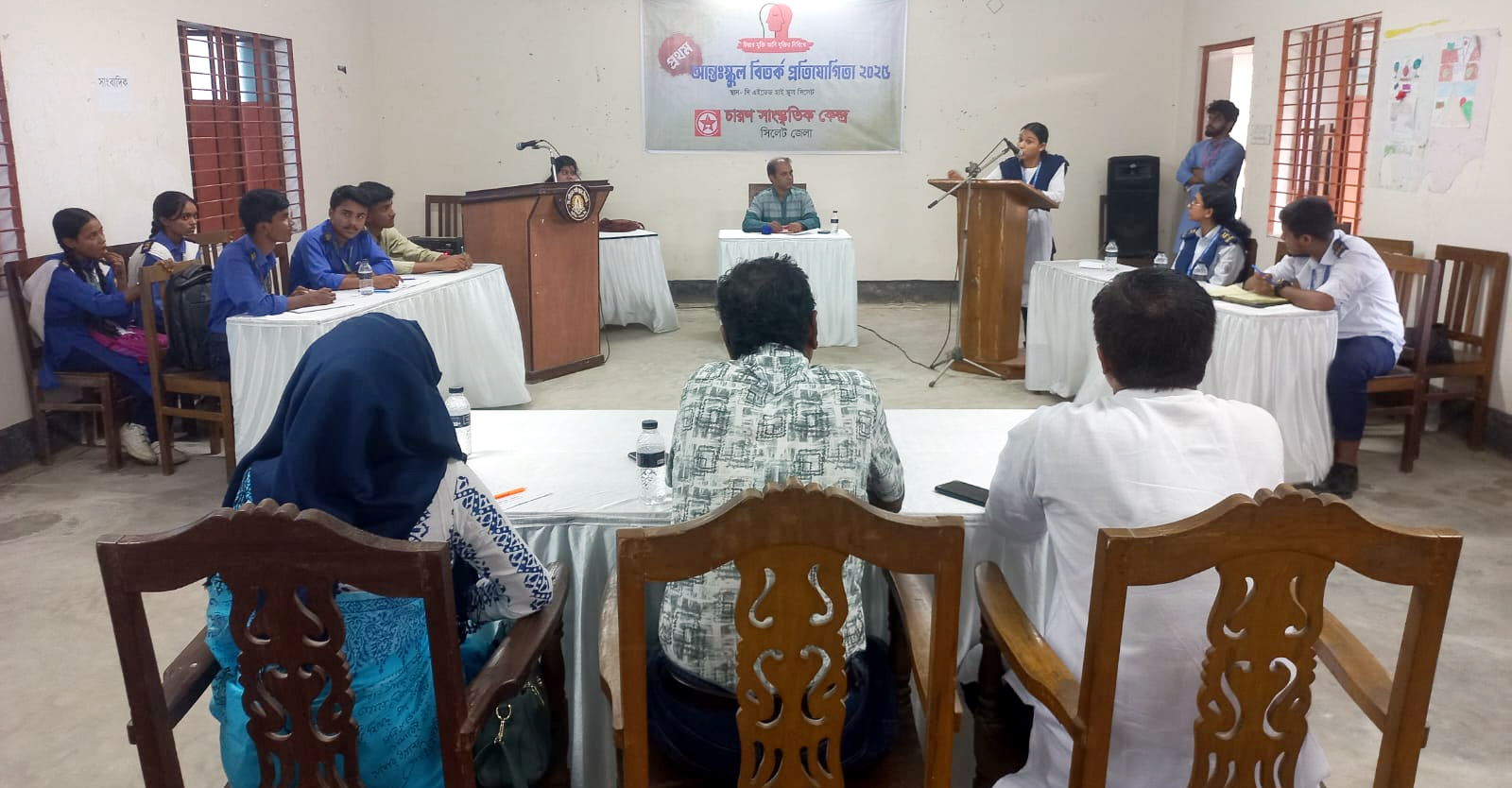 চারণ আয়োজিত ১ম আন্তঃস্কুল বিতর্ক প্রতিযোগিতা অনুষ্ঠিত