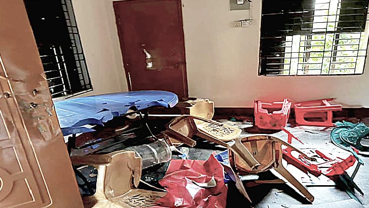 ফেসবুক পোস্টের জেরে ইংল্যান্ড প্রবাসী ছাত্রশিবির নেতা রনির বাড়িতে হামলা