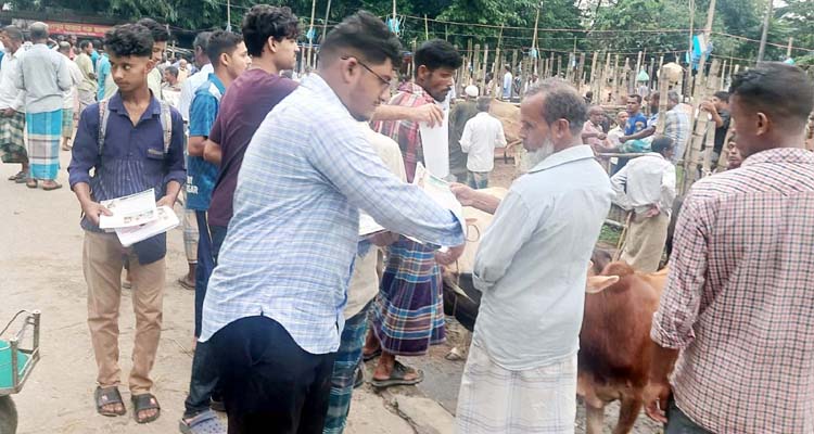 জালালপুর বাজারে ড. ফয়েজ উদ্দিন এমবিই’র সমর্থনে লিফলেট বিতরণ