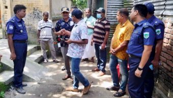 দিরাইয়ে স্বেচ্ছাসেবক লীগ নেতাকে না পেয়ে পরিবারকে হুমকী