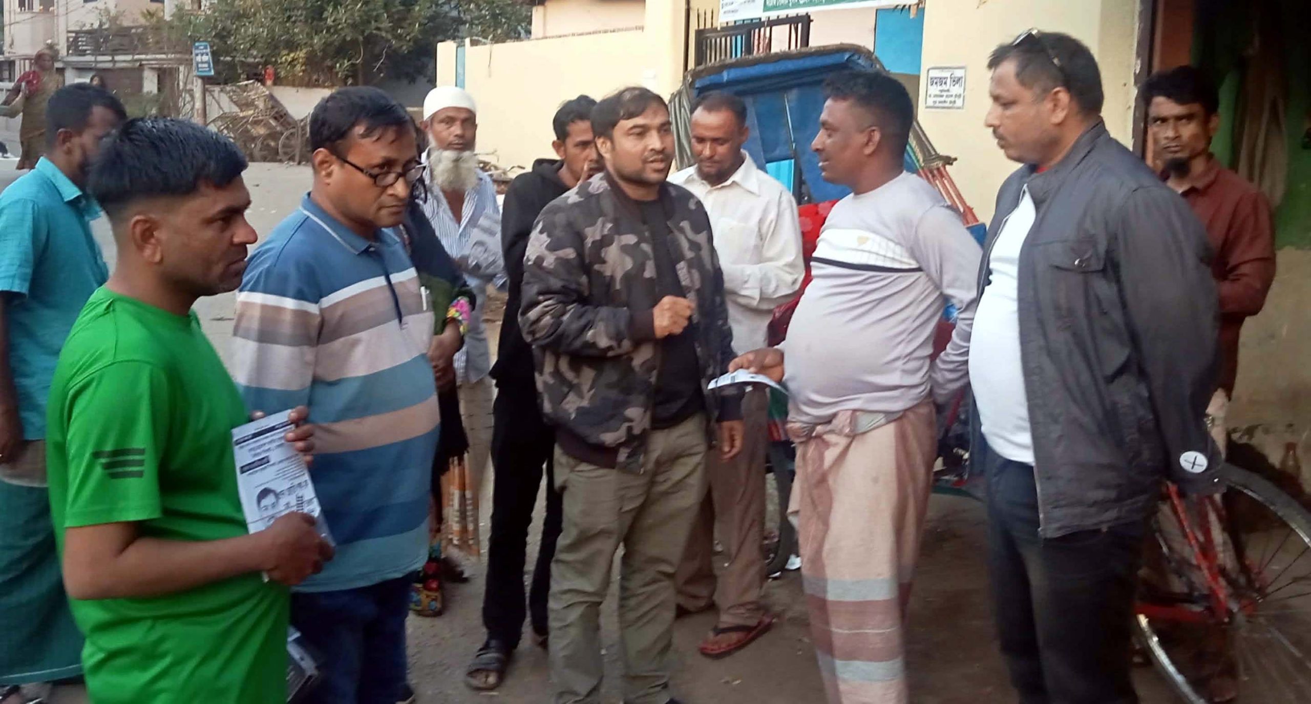 সিলেট-১ আসনে বাসদ মনোনীত প্রার্থী প্রণব জ্যোতি পাল এর কুশল বিনিময় অব্যাহত