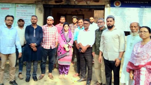 ললীছড়ার উপর অবৈধ স্থাপনা অপসারণের দাবিতে গণস্বাক্ষর