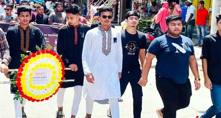 শেখ হাসিনা ফাঁসির দাবীতে ছাত্রজনতার বিক্ষোভ মিছিলে হামলা, সংঘর্ষ: ৪৩ নামের মামলা