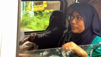 সিলেটে প্রতারণা মামলায় বিমানবন্দর থেকে নারী গ্রেফতার