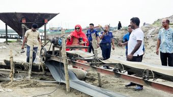 জাফলংয়ে ১০টি ড্রেজার, ৬টি এক্সকেভেটরসহ বিপুল সরঞ্জাম ধ্বংস