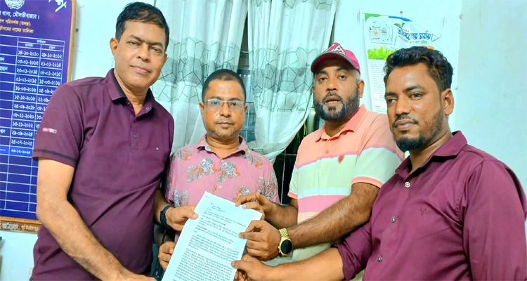 বালুবাহী ট্রাক দিয়ে সাংবাদিককে হত্যার চেষ্টা: থানায় লিখিত অভিযোগ