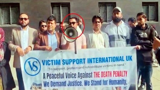 প্রধানমন্ত্রী তারেক রহমানকে ‘মূর্খ ও অশিক্ষিত” এবং যুক্তরাজ্যস্থ বাংলাদেশ হাইকমিশনারকে দালাল বলে মন্তব্য